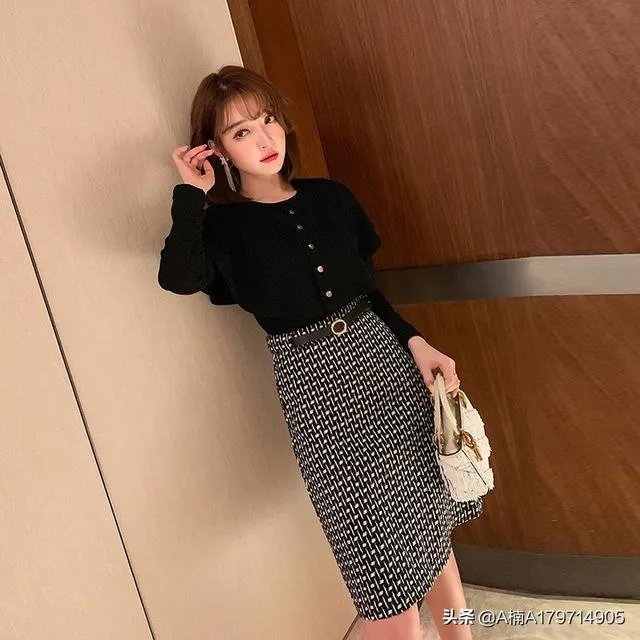 大家能否推荐下适合职场女性的服装品牌？穿上走路带风那种？