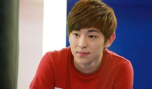 邓伦的女朋友是谁?