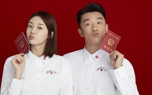 郑凯和苗苗官宣结婚了?你们怎么看?