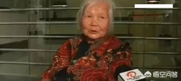 如何看待老人64年前银行存了5万,如今变成20多元,老人怒砸银行柜台?