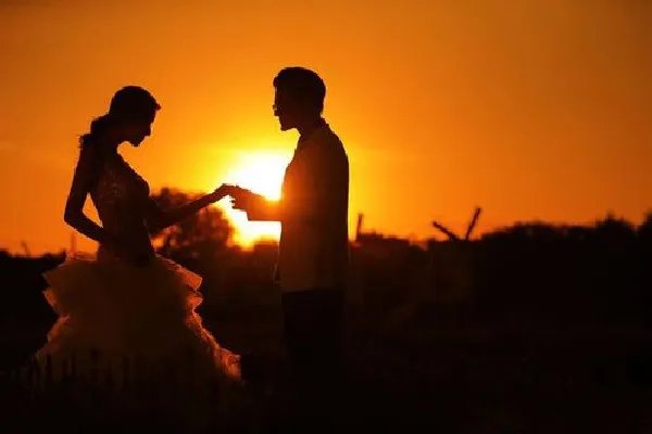 打扑克男女之间是什么意思 男女之间说的龙吸水是什么意思