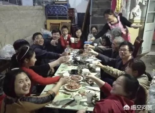 一家三口到威海旅游三天,有哪些景点、住宿和美食值得推荐?