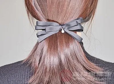 梳头的好处 这样做可以帮你保护头发