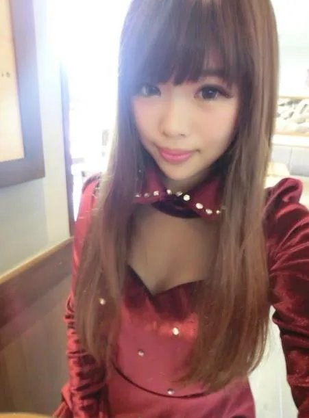 糖小幽照片简介：糖小幽dnf公交车事件起因