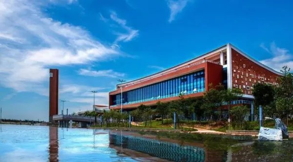 厦门工艺美术学院本几