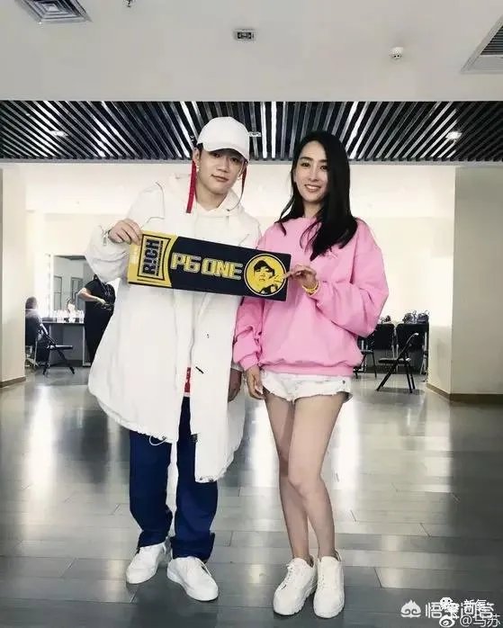 如何看待李小璐彻夜未归后马苏的解释?