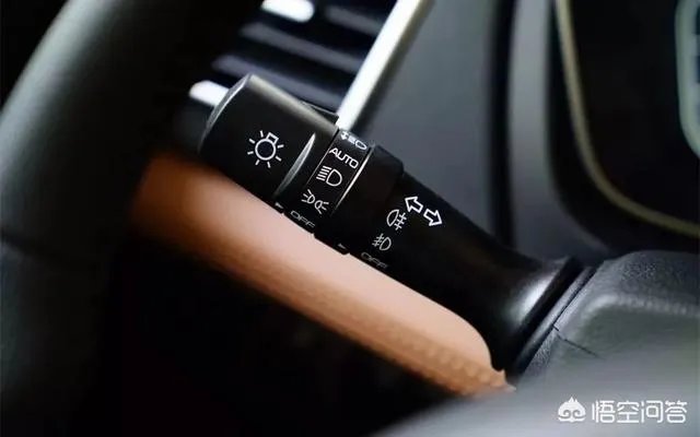 有哪些驾驶汽车的小技巧？