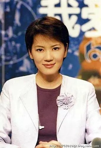 世界杯解说团中杨茗茗是什么来头？为什么能和众多名嘴同框？