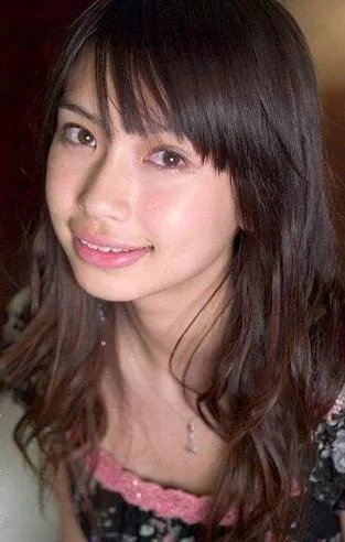 刘晓庆跳伞力证没整容，到底哪些事会暴露一个人整过容？