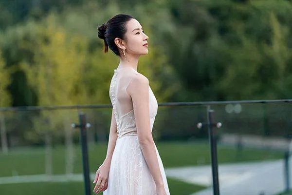 董洁和梁朝伟的关系终于被曝光，潘粤明也被蒙在鼓里，究竟发生了什么