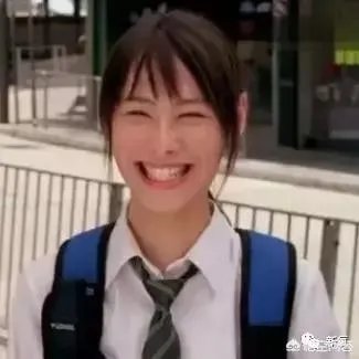 梁洛施前夫壕掷一亿为小26岁新欢买房，她是谁？