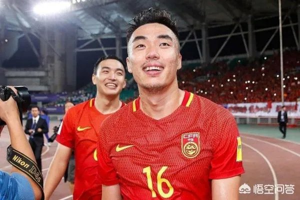 如何分清楚赵旭日和冯潇霆？