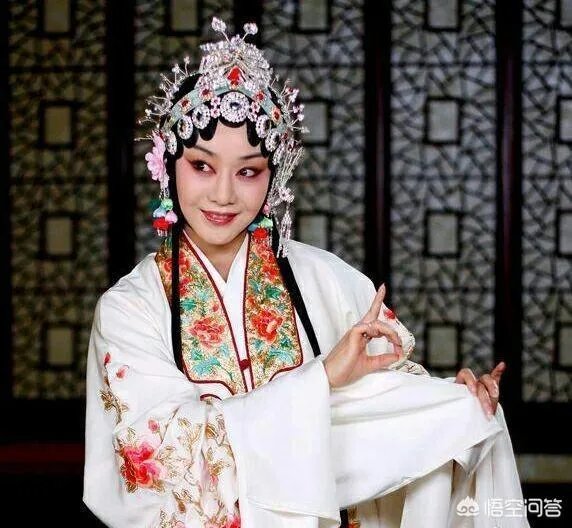 如何评价李胜素?