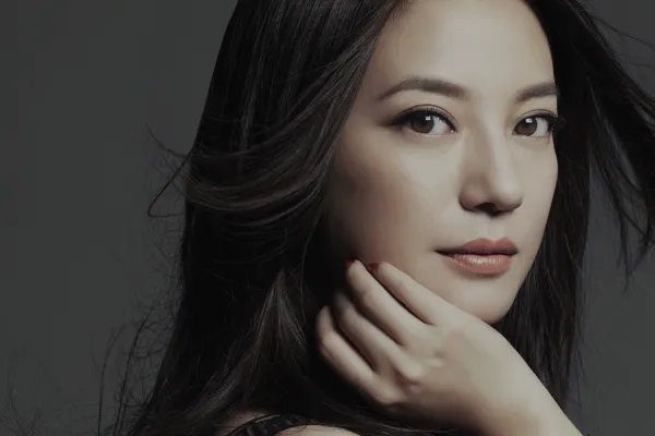 依萍在第几集唱过《情深深雨蒙蒙》这首歌