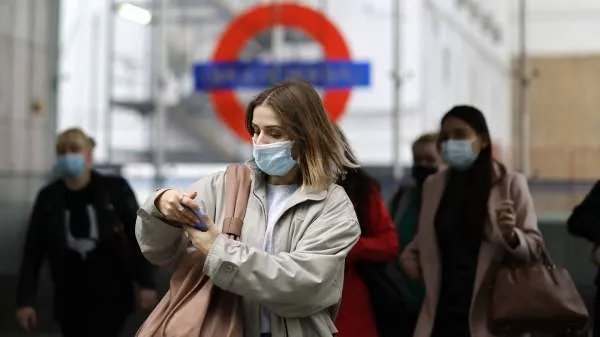 张文宏称奥密克戎不是大号流感，我们应该如何加强疫苗屏障？