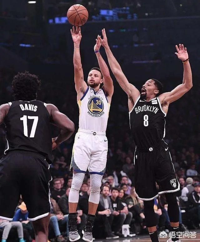 如果库里不投那些难度超高的节末压哨三分，三分命中率可以提升到一个什么水平？