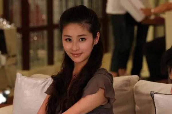 颖儿产后减重40斤，她是如何做到的？