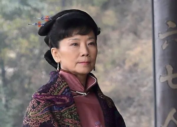 赵奎娥与大学同学恩爱45年，现在过得怎么样？