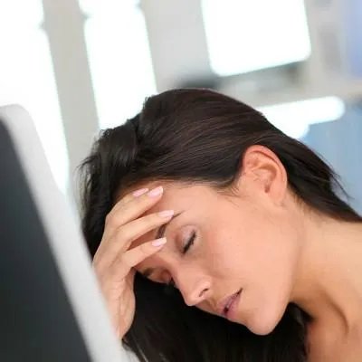 嗳气食臭什么意思