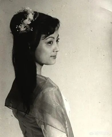 同样是“甜歌皇后”，李玲玉与杨钰莹有何区别？