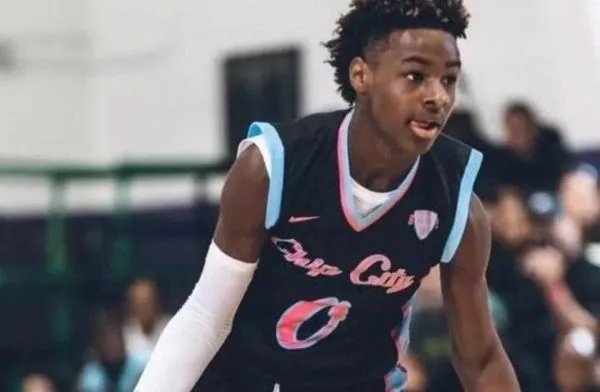 詹姆斯儿子接受手术，半月板撕裂赛季报销，“父子篮球”悬了吗？