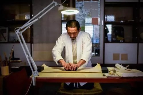 沥尽心血的意思