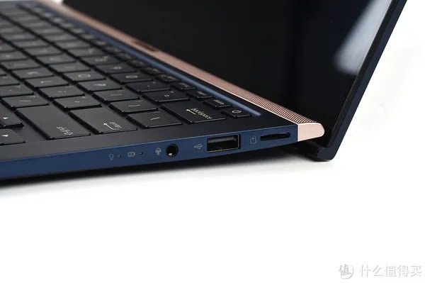 8102年，终于有全面屏笔记本了——华硕灵耀U 2代评测
