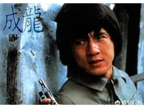 《七小福》中为什么有的人用艺名有的人用原名？