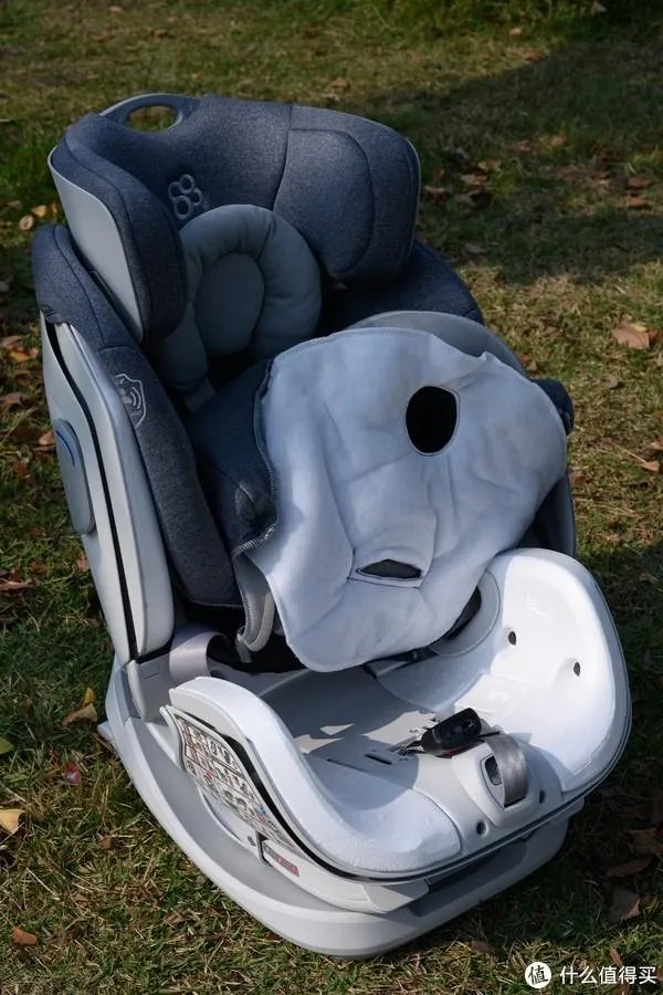 baby first安全座椅材质？