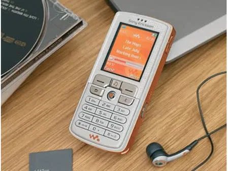 简约直板手机 索爱W800c现货报价280元