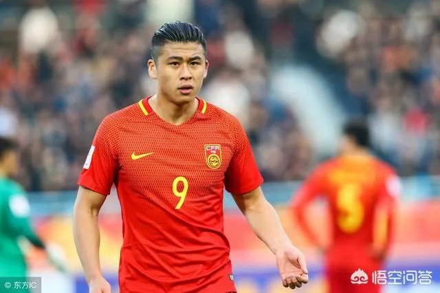 中国张玉宁小将荷甲小发神威,替补上场贡献3次惊险打门,他会成为第二个孙兴慜吗?