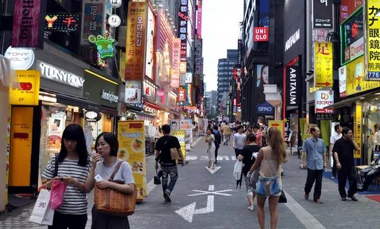 韩国首次出现全年人口负增长,造成此现象的原因是什么?