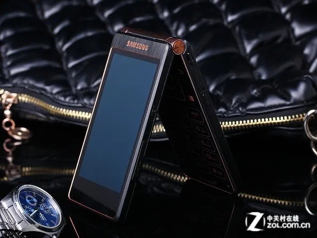 三星尊贵商务机 三星W2013报价6300元