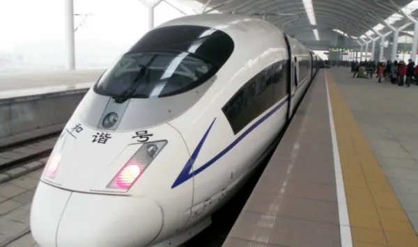 全国高铁大面积晚点，这是什么原因造成的？对乘客的出行有哪些影响？