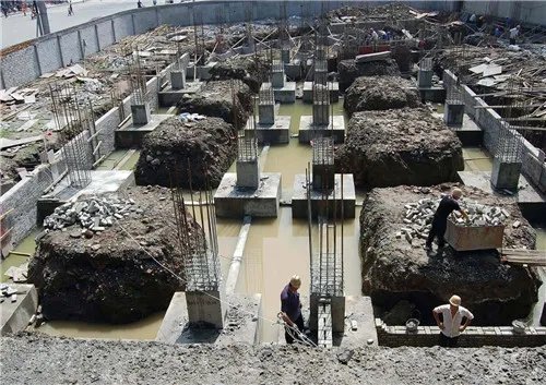 软地基盖房做什么基础