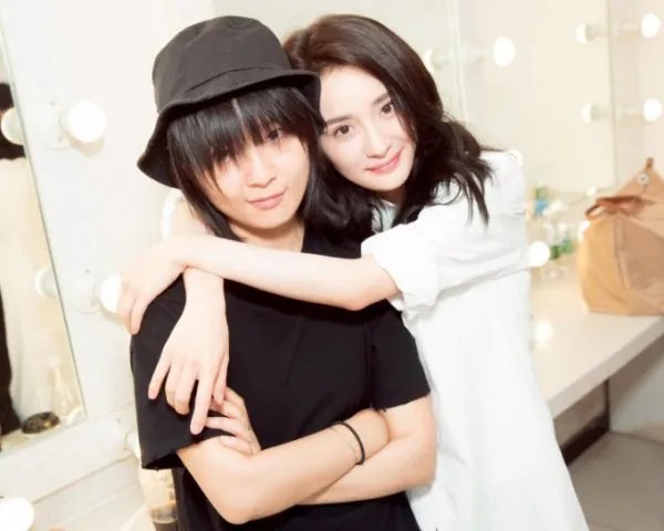 明星的聊天记录：李小璐过分，杨幂好污，还有谁的是特别搞笑呢？