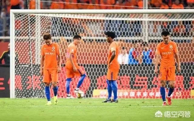 广州恒大4比1山东鲁能，积分榜反超山东鲁能升至第三，如何评价本场比赛？