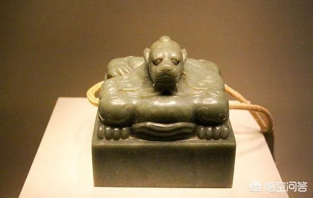 为什么有些中国人钟爱玉石，而有些印度人钟爱宝石？是因为民族性格不同吗？