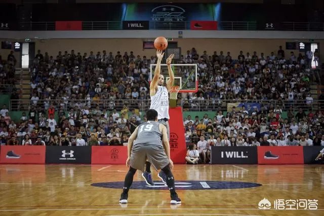如果库里不投那些难度超高的节末压哨三分，三分命中率可以提升到一个什么水平？