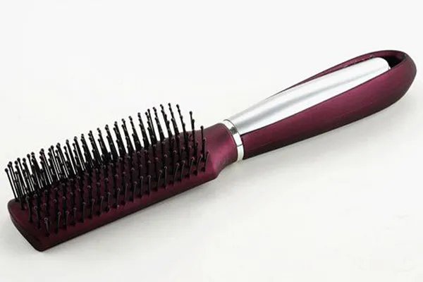 梳子如何选择 选对正确梳子才能护理好发型