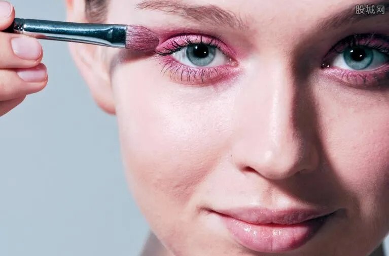 美瞳线价格多少 做个美瞳线大概多少钱