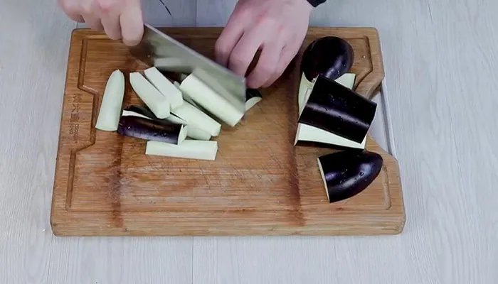 烧茄子的做法 家常烧茄子怎么做