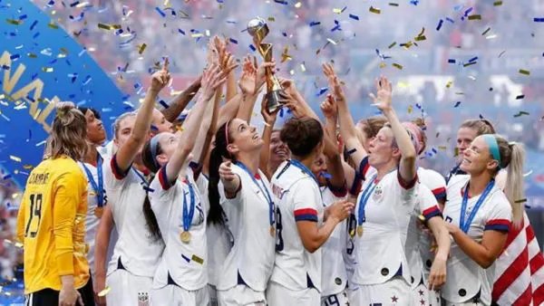 美国足协与男、女足达成同工同酬协议，你觉得合理吗？