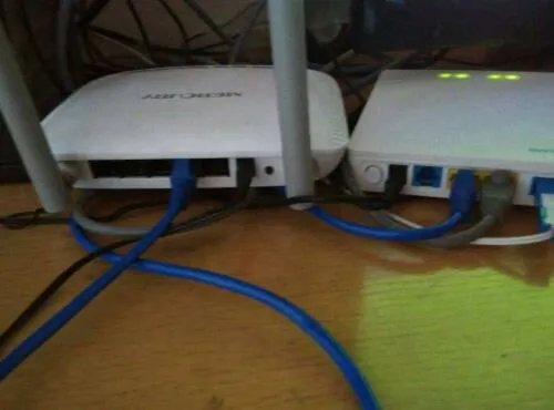 无线路由器和猫怎么连接