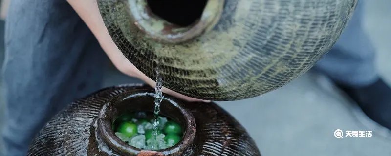 青梅煮酒论英雄主要内容