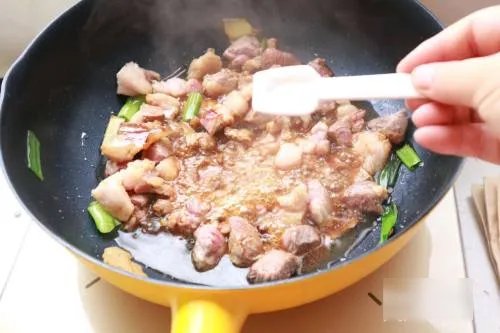 牛肉炖土豆的做法