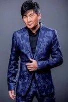 《少年包青天》的主题曲是谁唱的？