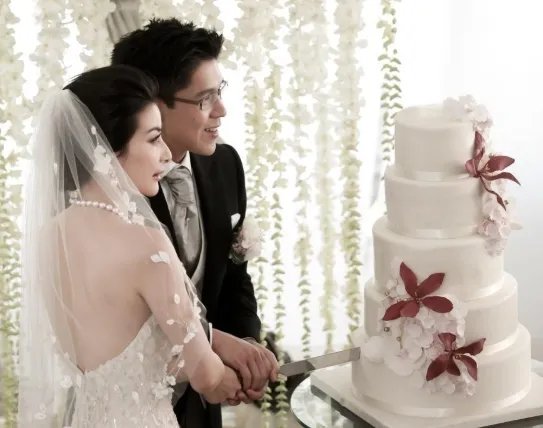 霍启刚跟郭晶晶明明很有钱，为何生活过得很朴素？