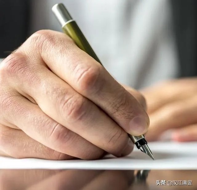 假如不是特朗普掌权，美国的新冠病毒会发展成现在这个样子吗？