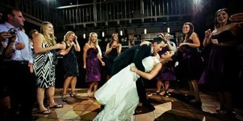 婚礼开场舞推荐 婚礼的开场舞有哪些适合